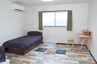 校内女性宿舎(シングル)